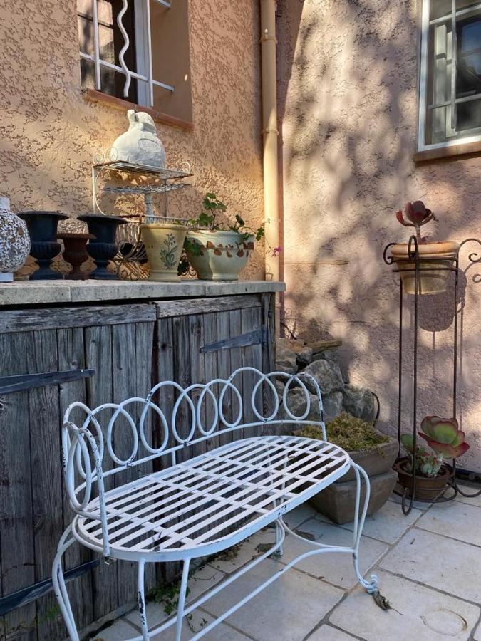 L'Eveil En Provence Panzió Entrecasteaux Kültér fotó